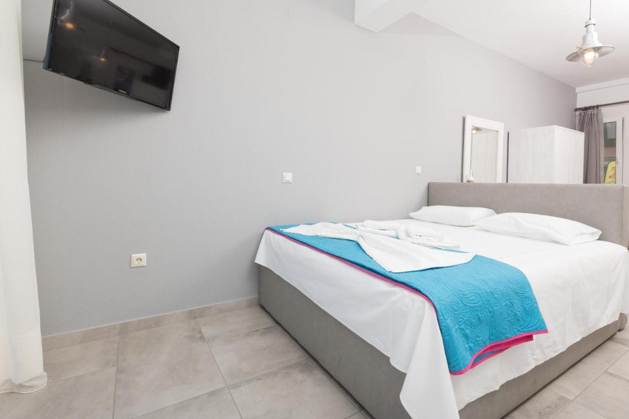 Artemis Beach Apartments Chrisi Ammoudia Esterno foto